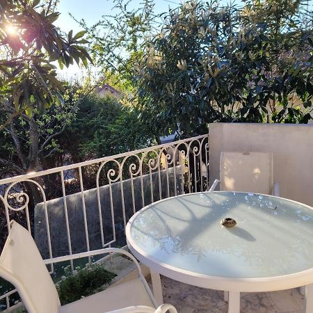 Joli T2, Terrasse Et Jardin, Ideal Pour Familles, A 15 Min De L'Aeroport Roissy Cdg Tremblay-en-France Extérieur photo