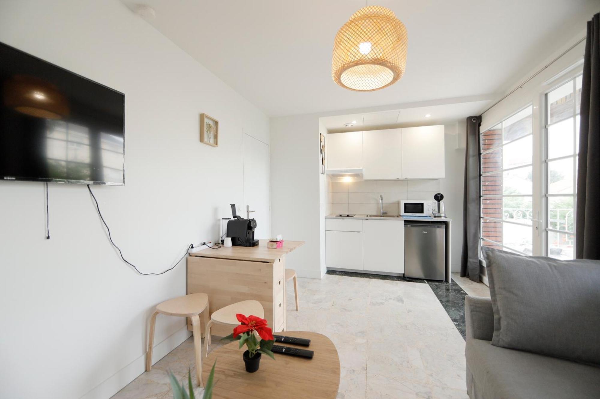 Joli T2, Terrasse Et Jardin, Ideal Pour Familles, A 15 Min De L'Aeroport Roissy Cdg Tremblay-en-France Extérieur photo